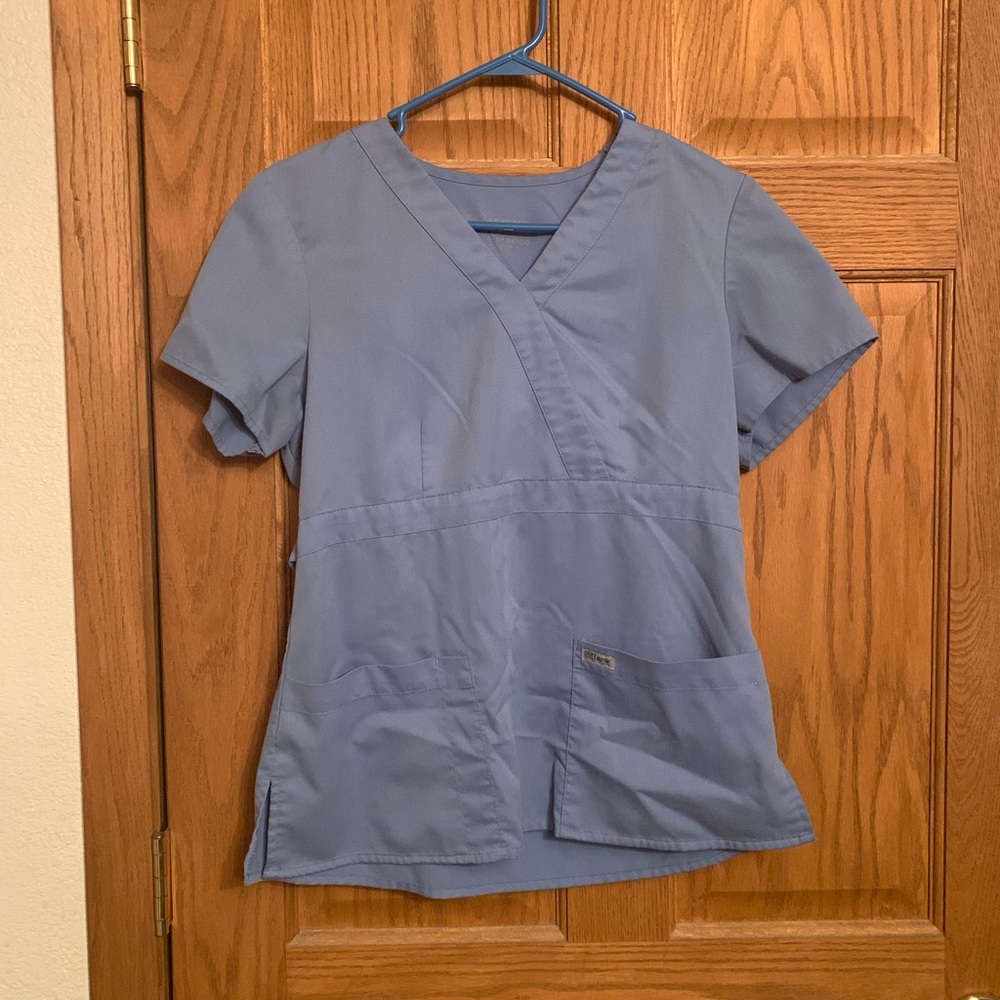 Grey’s Anatomy Ceil Blue Scrub Set
